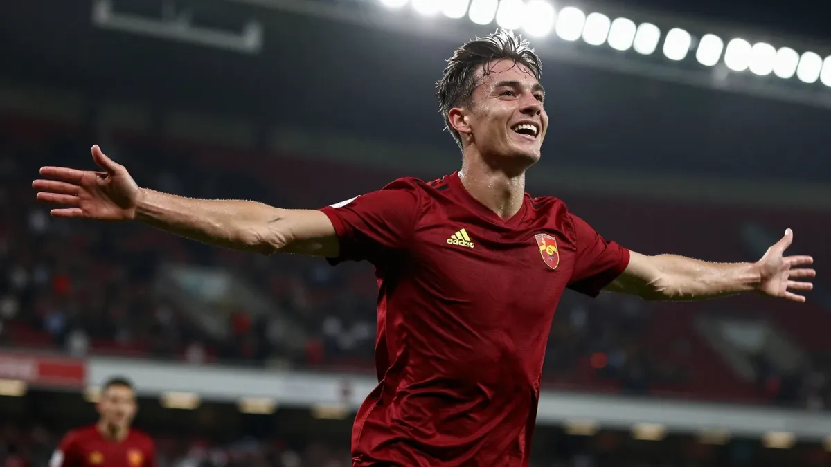 Tim Skarke scored a last-minute backheel equalizer for Union Berlin in a 3-3 draw with Eintracht Frankfurt on coach Mauro...